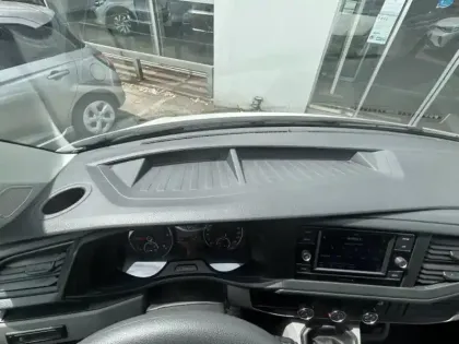 Photo 8 Volkswagen Transporter  Fg 2.8T L1H1 2.0 TDI 150ch Business Plus