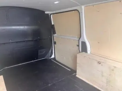 Photo 12 Volkswagen Transporter  Fg 2.8T L1H1 2.0 TDI 150ch Business Plus