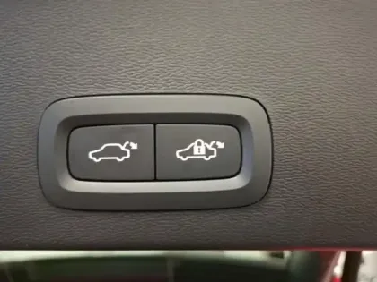 Photo 14 Volvo Xc40  B3 163ch Ultra DCT 7