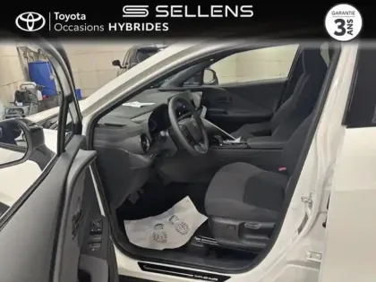 Photo 10 Toyota C-HR  1.8 Hybride 140ch Design MY25