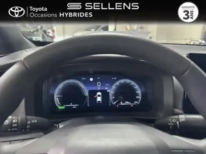 Photo 12 Toyota C-HR  1.8 Hybride 140ch Design MY25