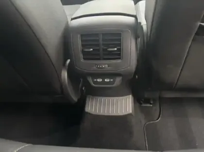 Photo 14 Volkswagen T-roc  1.5 TSI EVO 150ch R-Line DSG7