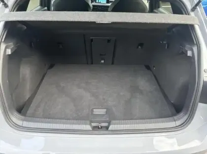 Photo 10 Volkswagen Golf  2.0 TDI SCR 200ch GTD DSG7