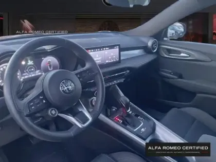 Photo 8 Alfa Romeo Tonale  1.3 PHEV 280ch Sprint AT6 e-Q4