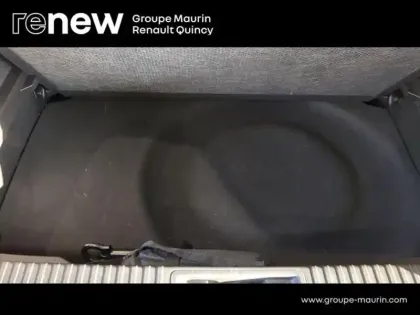 Photo 10 Renault Captur  1.6 E-Tech hybride 145ch Engineered