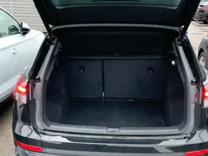 Photo 8 Audi Q4 E-tron  45 e-tron 285ch Design