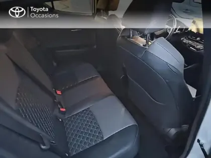 Photo 6 Toyota C-HR  184h Distinctive 2WD E-CVT MC19