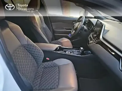 Photo 5 Toyota C-HR  184h Distinctive 2WD E-CVT MC19