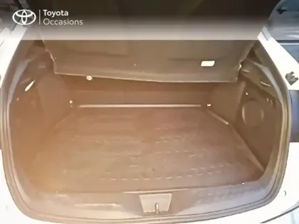 Photo 9 Toyota C-HR  184h Distinctive 2WD E-CVT MC19