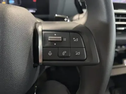 Photo 6 Citroën C4  1.2 Hybride 145ch S&S MAX Automatique