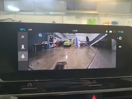 Photo 11 Citroën C4  Moteur électrique 136ch (100 kW) C-Series Automatique