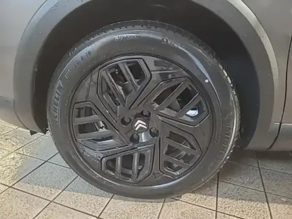 Photo 10 Citroën C4  Moteur électrique 136ch (100 kW) C-Series Automatique