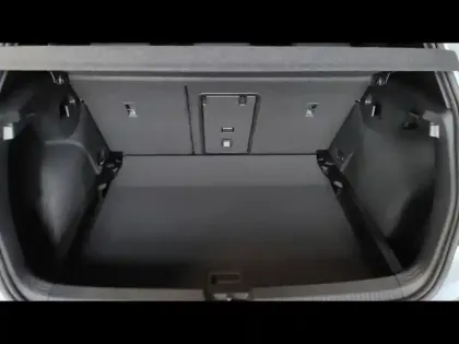 Photo 5 Volkswagen Golf  1.5 eTSI EVO2 150ch R-Line Edition DSG7