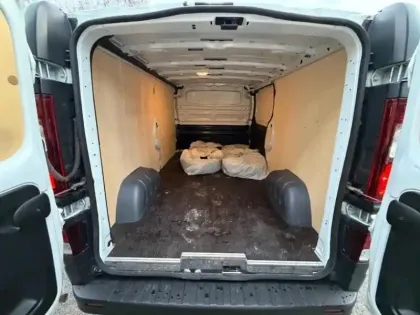 Photo 14 Nissan Primastar Gén. II Ph1 Acenta 4