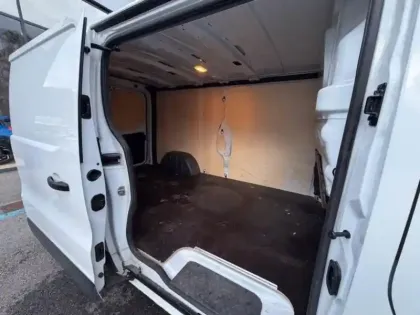 Photo 13 Nissan Primastar Gén. II Ph1 Acenta 4