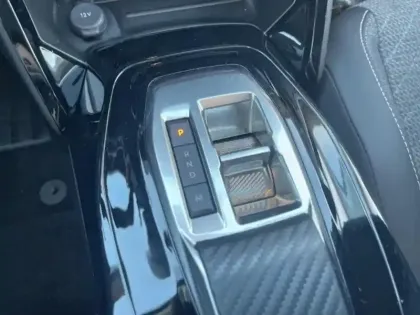 Photo 13 Peugeot 208  1.2 Hybrid 100ch Allure e-DCS6