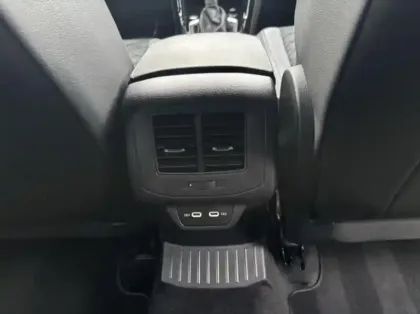 Photo 13 Volkswagen T-roc  1.5 TSI EVO 150ch R-Line DSG7