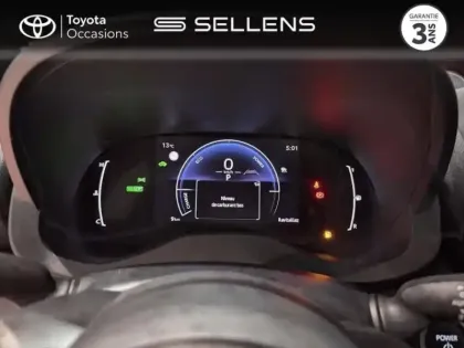 Photo 13 Toyota Yaris  Cross 116h Design MY25