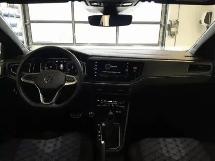 Photo 14 Volkswagen Taigo  1.0 TSI 116ch R-Line Edition DSG7