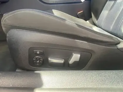 Photo 13 BMW Serie 8 Série 8 840dA 320ch xDrive M Sport Technic