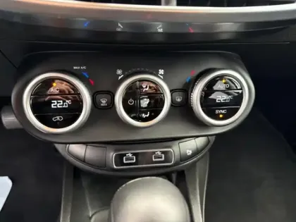 Photo 12 Fiat 500x  1.5 FireFly Turbo 130ch S/S Hybrid (RED) DCT7