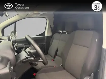 Photo 10 Toyota Proace  CITY Medium 130 D-4D Dynamic BVA MC23