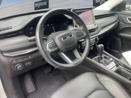 Photo 8 Jeep Compass  1.3 Turbo T4 240ch PHEV 4xe S AT6 eAWD