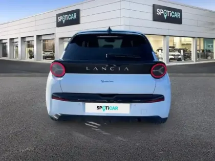 Photo 5 Lancia Ypsilon  1.2 Ibrida 100ch eDCT6