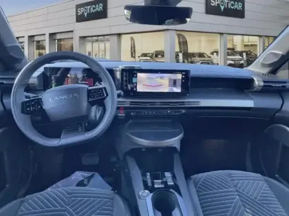 Photo 10 Lancia Ypsilon  1.2 Ibrida 100ch eDCT6