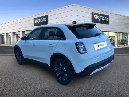 Photo 5 Fiat 600  1.2 Hybrid Turbo 110ch Pop eDCT6