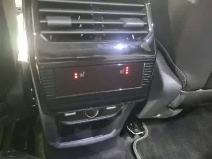 Photo 12 Citroën C5 aircross  Electrique 210ch autonomie confort MAX