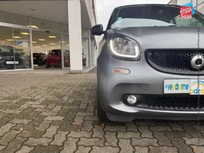 Photo 12 Smart Fortwo  COUPE 71CH PASSION TWINAMIC E6C GPS CARPLAY