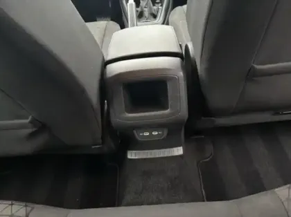 Photo 13 Volkswagen T-cross  1.0 TSI 110ch Life Tech DSG7