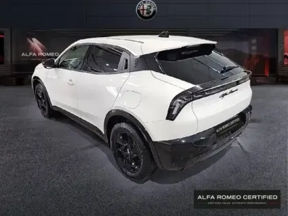 Photo 5 Alfa Romeo Junior  1.2 Ibrida 136ch Premium DCT6