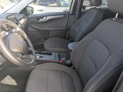 Photo 8 Ford Kuga  2.5 Duratec 190ch FHEV E85 Titanium BVA