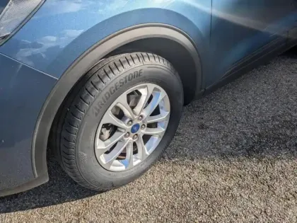 Photo 7 Ford Kuga  2.5 Duratec 190ch FHEV E85 Titanium BVA