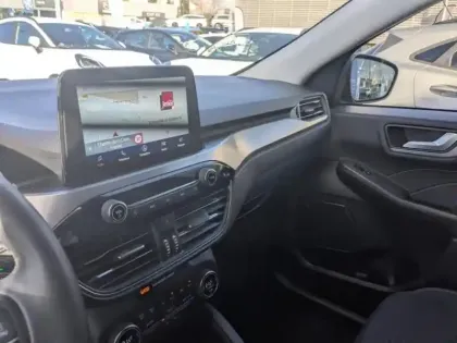 Photo 13 Ford Kuga  2.5 Duratec 190ch FHEV E85 Titanium BVA