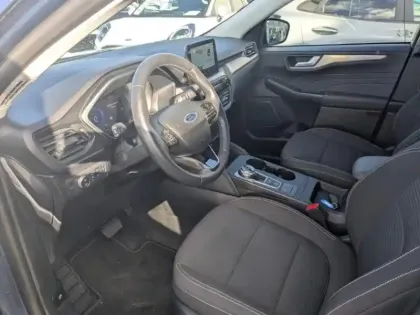 Photo 9 Ford Kuga  2.5 Duratec 190ch FHEV E85 Titanium BVA