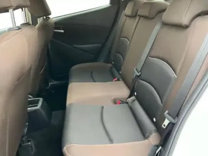 Photo 10 Mazda Mazda2 Mazda 2 1.5 SKYACTIV-G M-Hybrid 90ch Elégance