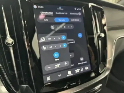 Photo 13 Volvo V60  B4 197ch Ultra Style Dark DCT 7