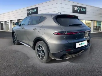 Photo 6 Alfa Romeo Tonale  1.3 PHEV 280ch Tributo Italiano AT6 e-Q4