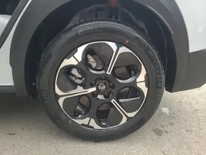 Photo 7 Citroën C5 aircross  1.6 Hybride rechargeable 195ch MAX boite automatique