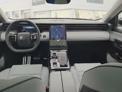 Photo 8 Citroën C5 aircross  1.6 Hybride rechargeable 195ch MAX boite automatique