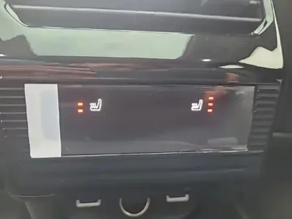 Photo 12 Citroën C5 aircross  1.6 Hybride rechargeable 195ch MAX boite automatique