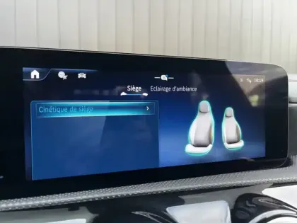 Photo 11 Mercedes CLA Coupé 180 d AMG Line