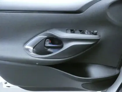 Photo 11 Toyota Yaris Hybride 116h GR SPORT