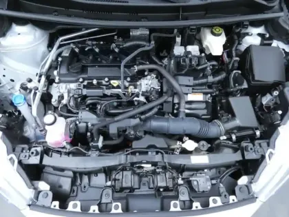 Photo 17 Toyota Yaris Hybride 116h GR SPORT