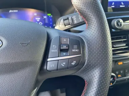 Photo 16 Ford Kuga 2.5 Duratec 190ch FHEV E85 ST-Line BVA