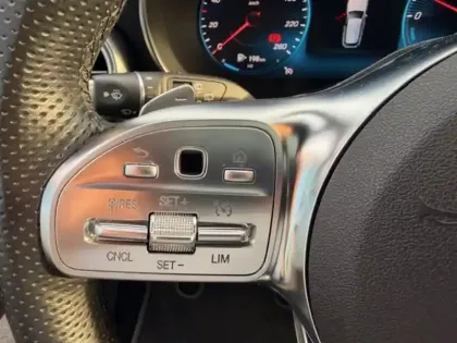 Photo 19 Mercedes Classe GLC SUV 300de 4MATIC AMG Line