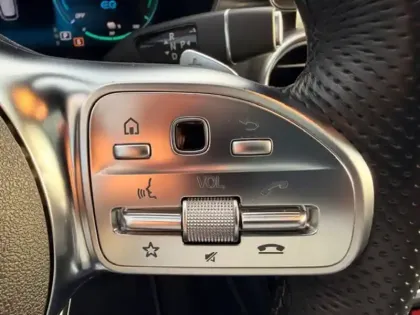 Photo 20 Mercedes Classe GLC SUV 300de 4MATIC AMG Line